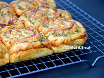 Recept pizzabroodjes Xandra Bakt Brood.nl